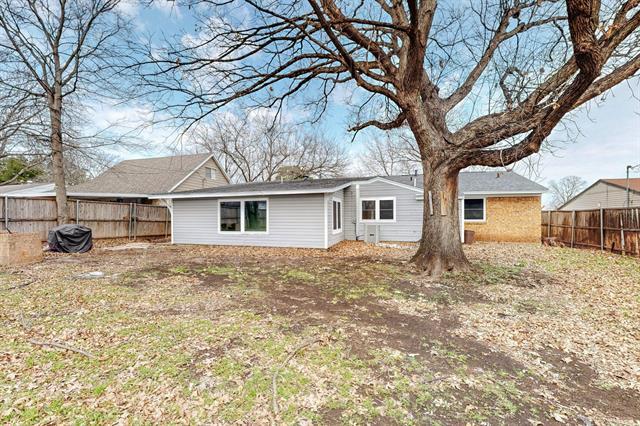 Building Photo - 538 E Fairmeadows Dr