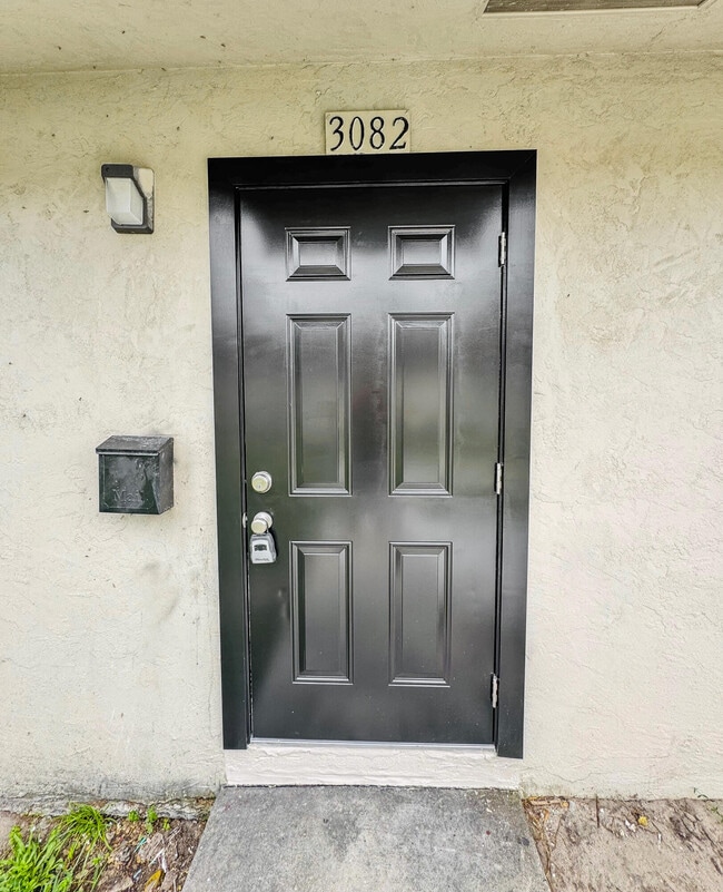 Foto del edificio - 3082 Swain Blvd