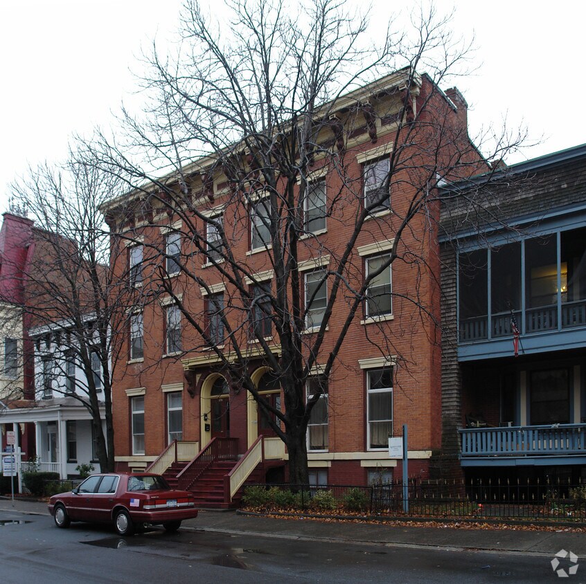 Building Photo - 124-126 Mohawk St