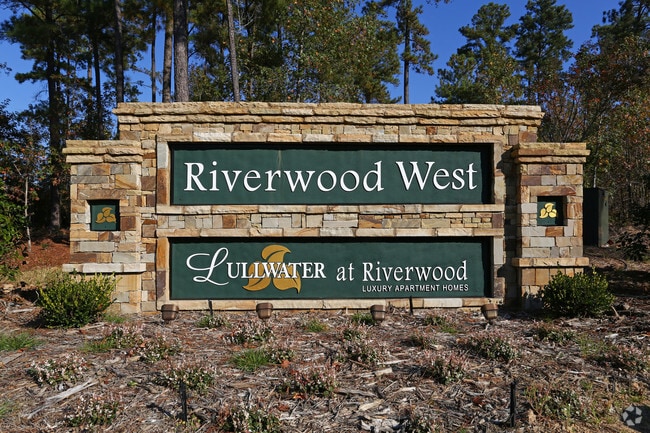 Primary Photo - Lullwater At Riverwood