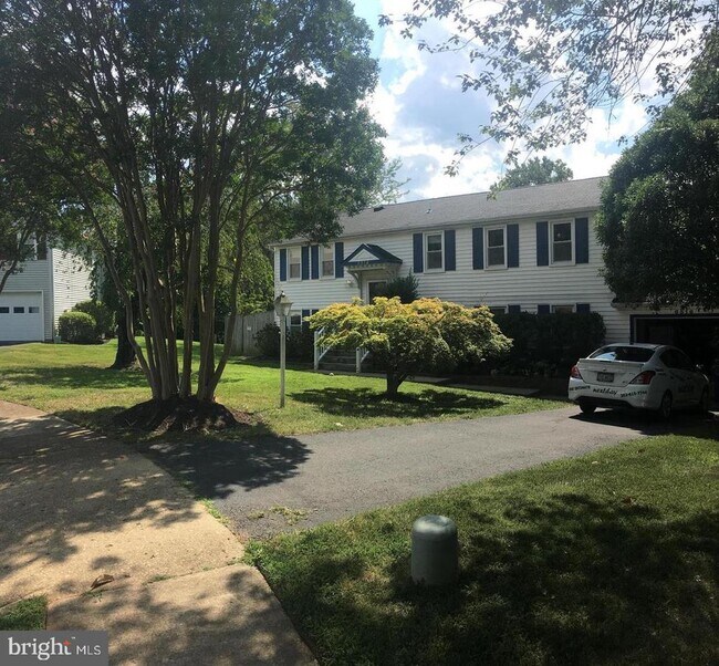Building Photo - 6516 Cape Ct