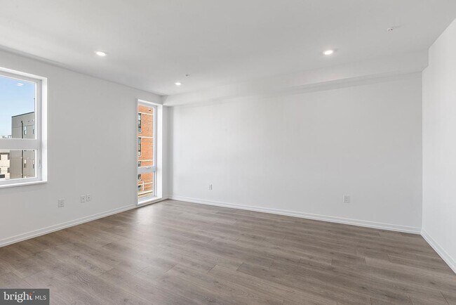 Foto del edificio - 1229 N Front St