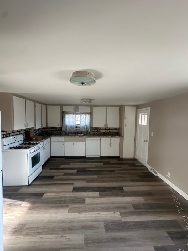 Foto principal - 822 2nd Ave SE