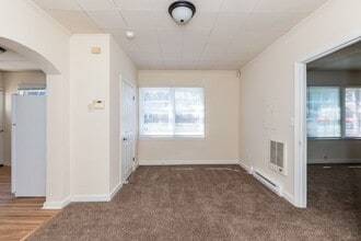 Building Photo - 500 N Clinton Ave