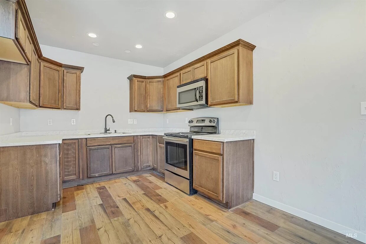 1230 Miller Ave Unit 1, Burley, ID 83318 Apartments in Burley, ID