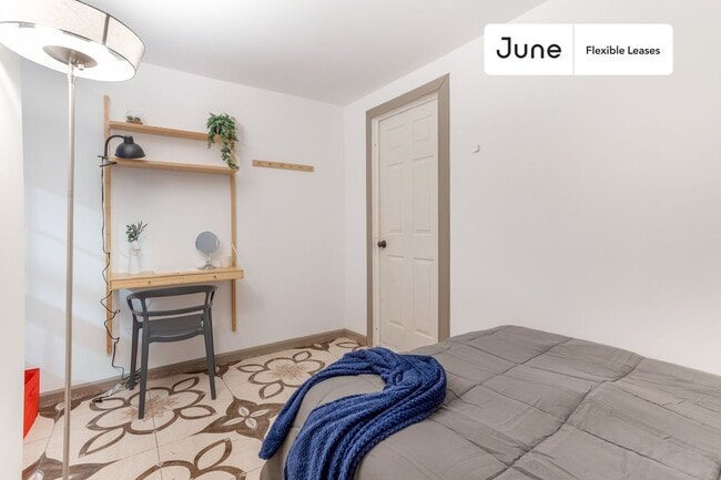 Building Photo - Functional ROOM at The Upper Manhattan House