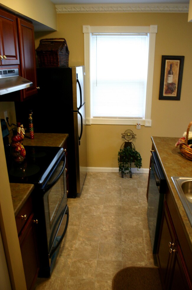  - Amherst Place Condominiums
