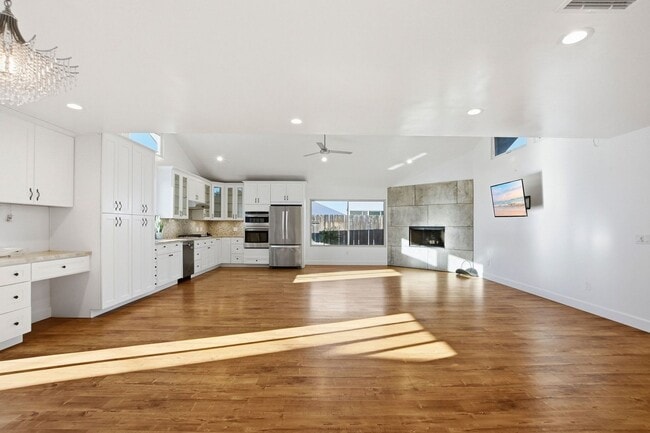 Foto del edificio - Fully Renovated Home in University City!