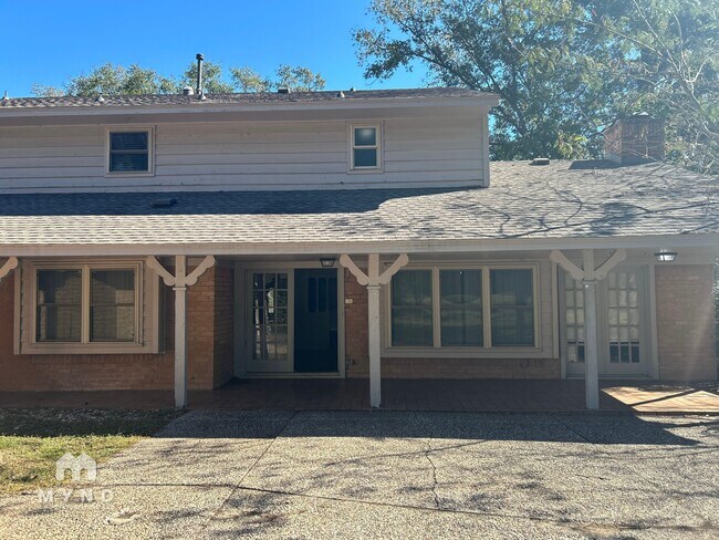 Foto del edificio - 450 Old Hickory Dr