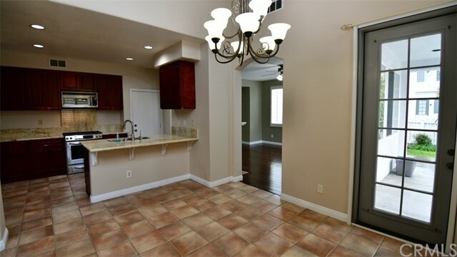 Building Photo - 46 Essex Ln