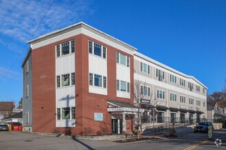 Building Photo - 20 Locust St