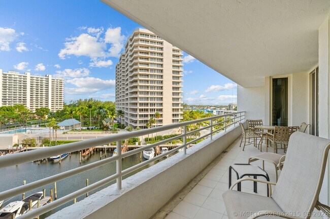 Building Photo - 4201 N Ocean Blvd