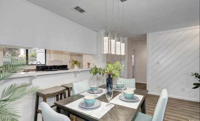 Building Photo - 2 br, 1 bath House - 206 Grande Ave APT 2B