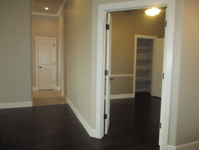 Foto del edificio - Fabulous 3 bed in beautiful Bent Wood Creek.