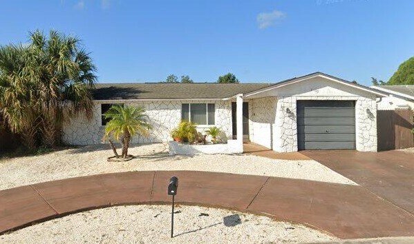 Foto principal - 9105 Sterling Ln