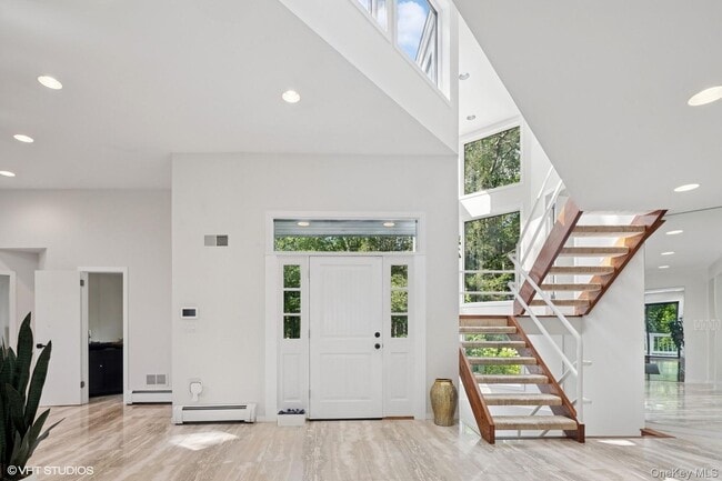 Foto del edificio - 4 Hemlock Hollow Rd