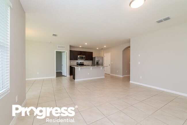Building Photo - 336 Tanglewood Dr