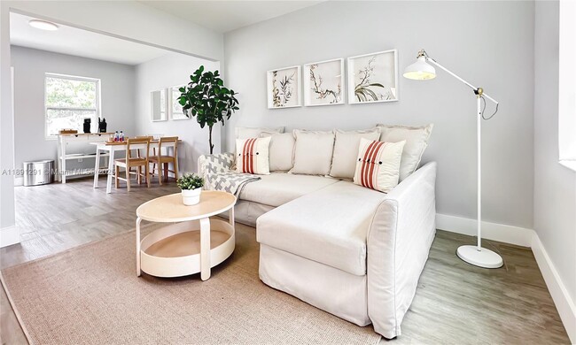 Foto del edificio - 528 SW 4 Ave