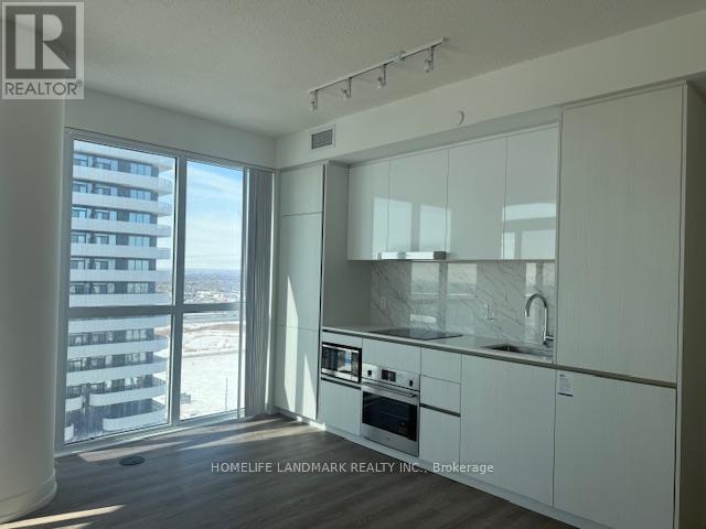 Photo du bâtiment - 8 Interchange Wy