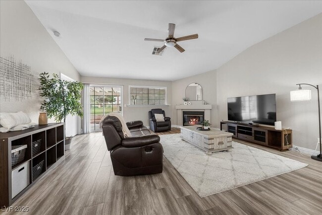 Building Photo - 5133 Future Dr