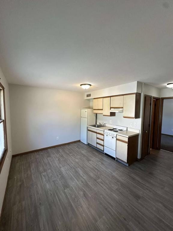 Building Photo - 1608 Tippecanoe Dr