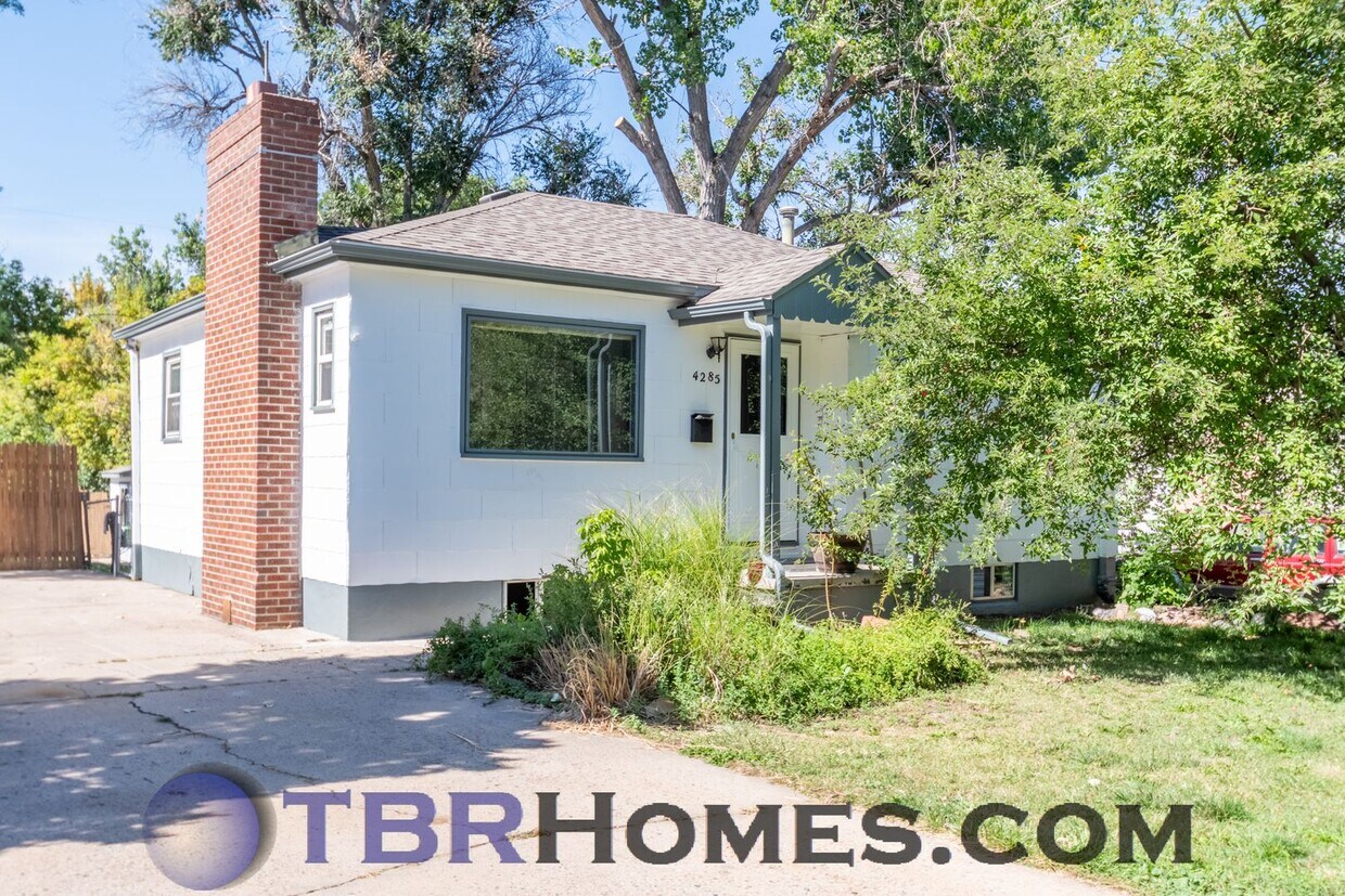 Foto principal - 4285 S Delaware St