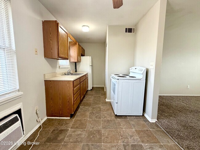 Foto del edificio - 9409 La Grange Rd