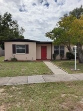 Building Photo - 6298 Holiday Dr
