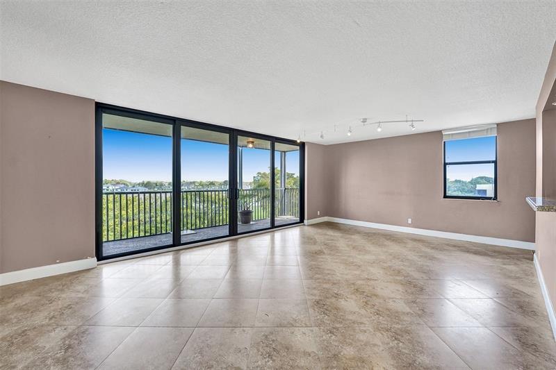 105 Lake Emerald Dr Unit 501, Oakland Park, FL 33309 Condo for Rent