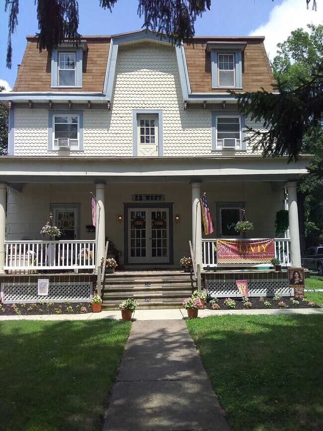 23 W Chestnut Ave Unit APT E, Merchantville, NJ 08109 Apartments in