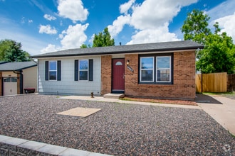 Building Photo - 6660 Parkridge Ct