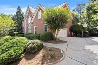 Building Photo - 4020 Walnut Creek Trail