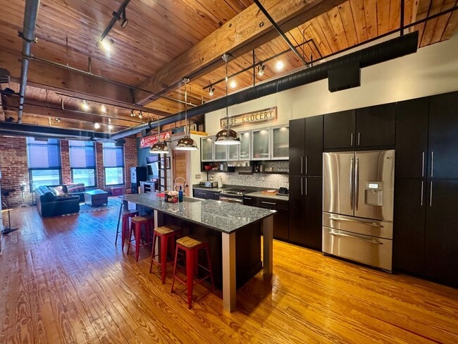 Building Photo - Stunning Fully Furnished Loft in the Heart of Norfolk