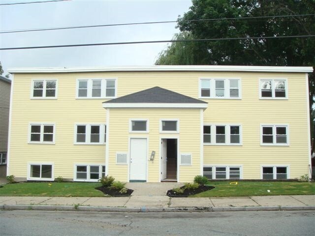 Primary Photo - 165 Delhi St