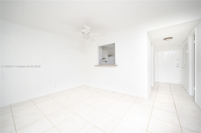 Building Photo - 404 NW 68th Ave