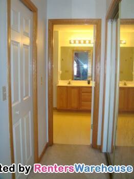 Building Photo - 1900 Bluestem Ln