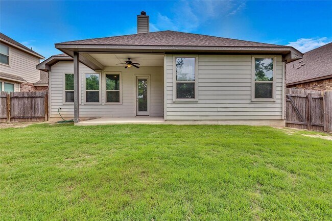 Building Photo - 1805 Grebe Dr