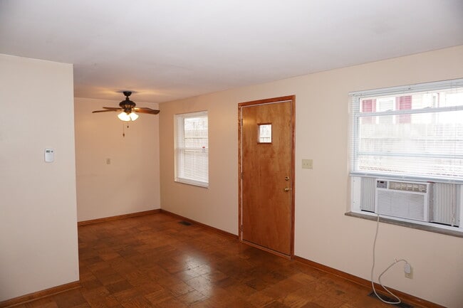 Building Photo - 1829 John Glenn Road