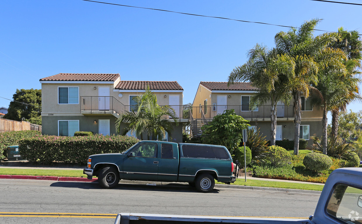 Foto del edificio - Hillsborough Apartments