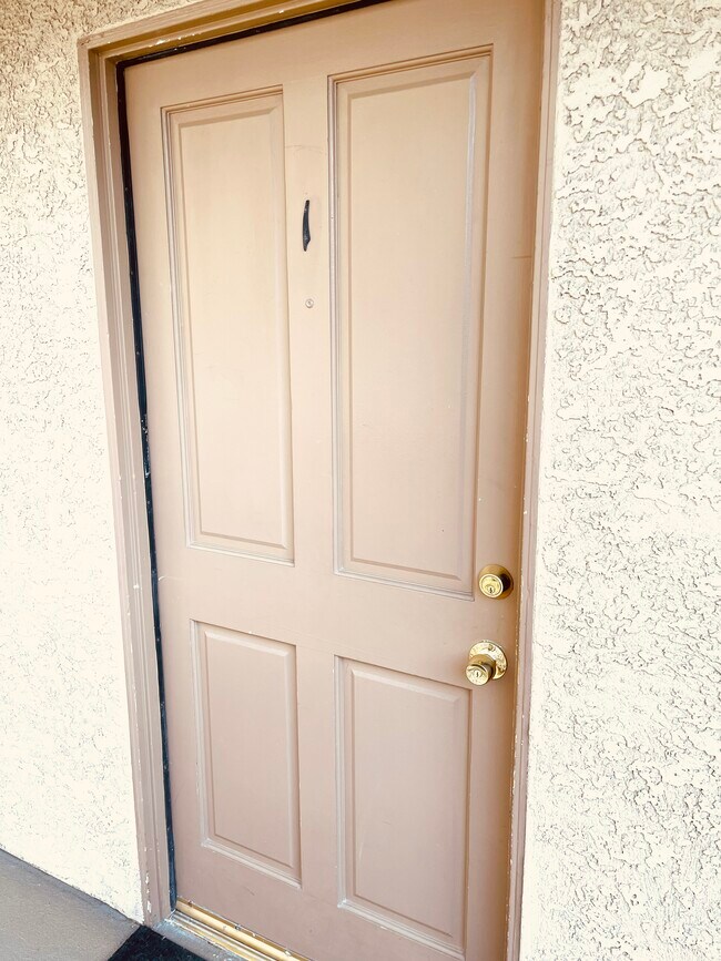 Foto del edificio - 5312 Cartwright Ave
