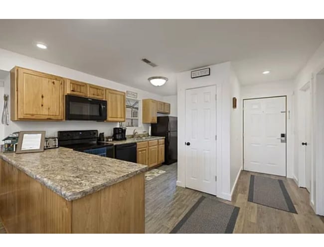 Foto del edificio - 38 Lantern Bay Ln