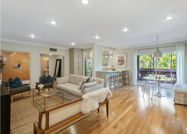 Foto del edificio - 8550 Holloway Dr