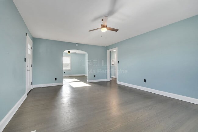 Foto del edificio - 4724 Cane Run Rd