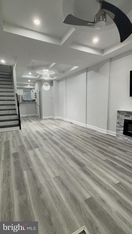 Foto del edificio - 3026 E Monument St