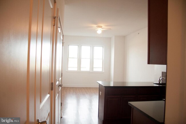 Foto del edificio - 6040 Market St