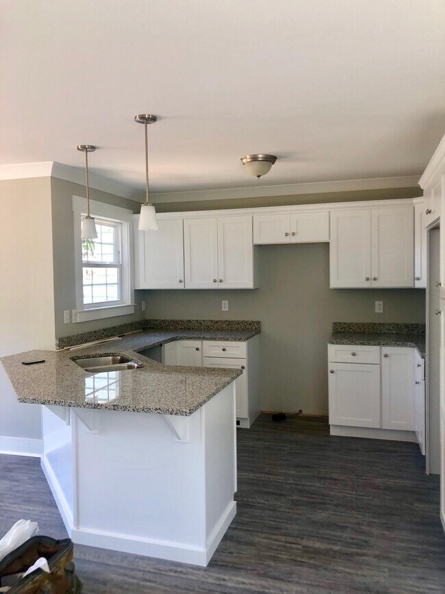 Building Photo - 5414 High St