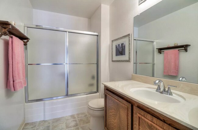 Building Photo - 39611 Buena Vista Ter