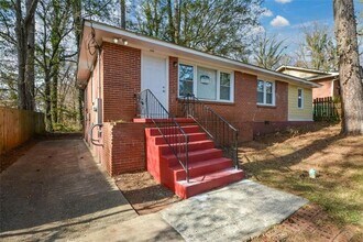 Building Photo - 2259 Nelms Dr SW