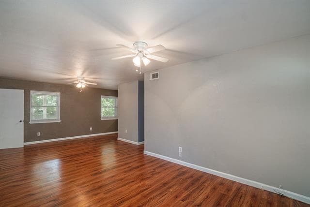 Foto del edificio - 1202 Crane Dr