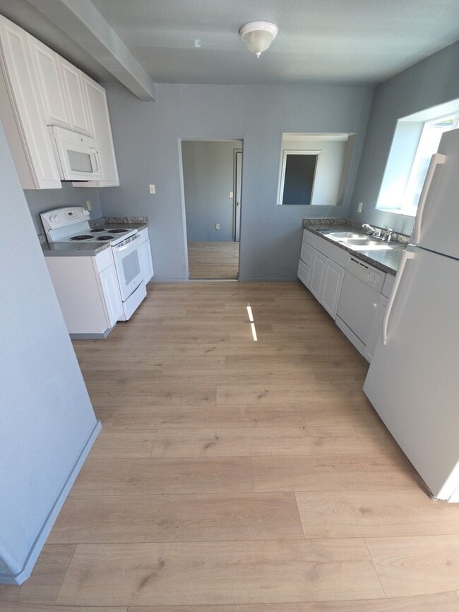 Foto del edificio - 9198 Glenhaven Dr